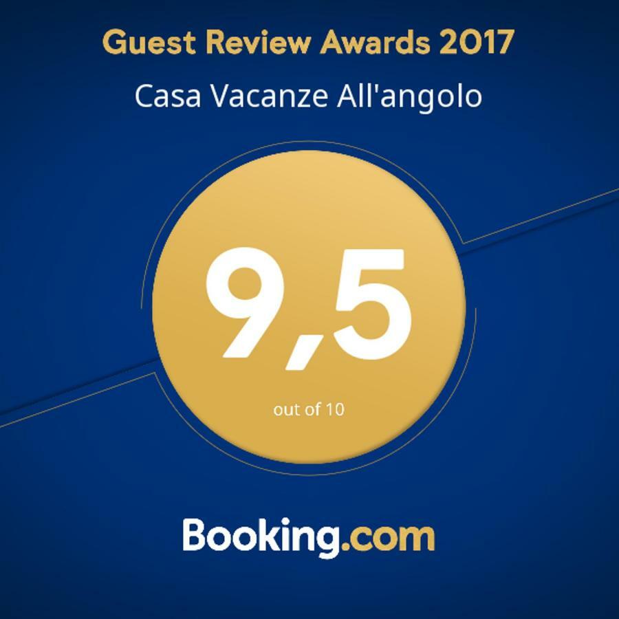 Casa Vacanze All'Angolo Trieste Exterior photo